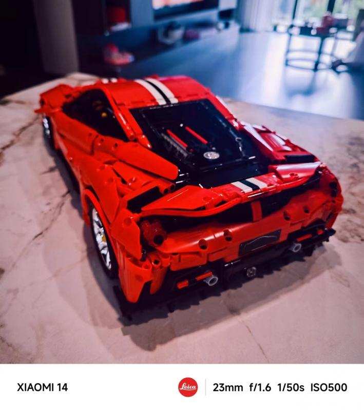 力學 法拉利488 1:8（Master：Ferrari 488）（咔搭CaDA/双鹰DoubleE C61042