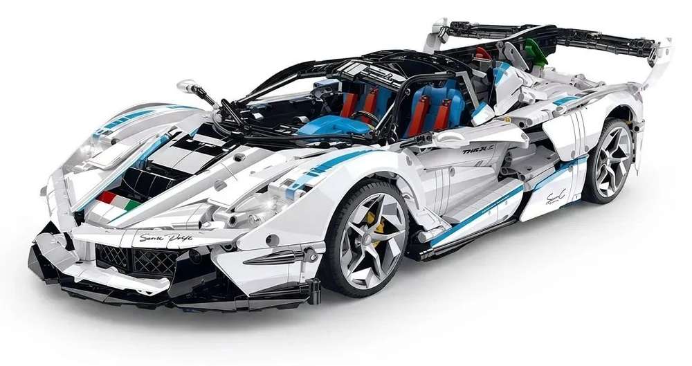 法拉利FXXK EVO 1:8（鑫砖XINZHUAN XZ0016） | Brick4.com - 最实用的